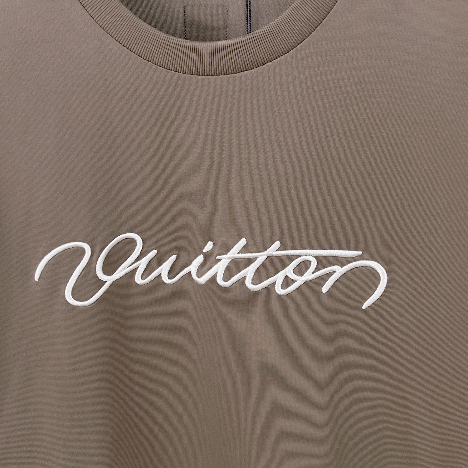 LV clothing-156