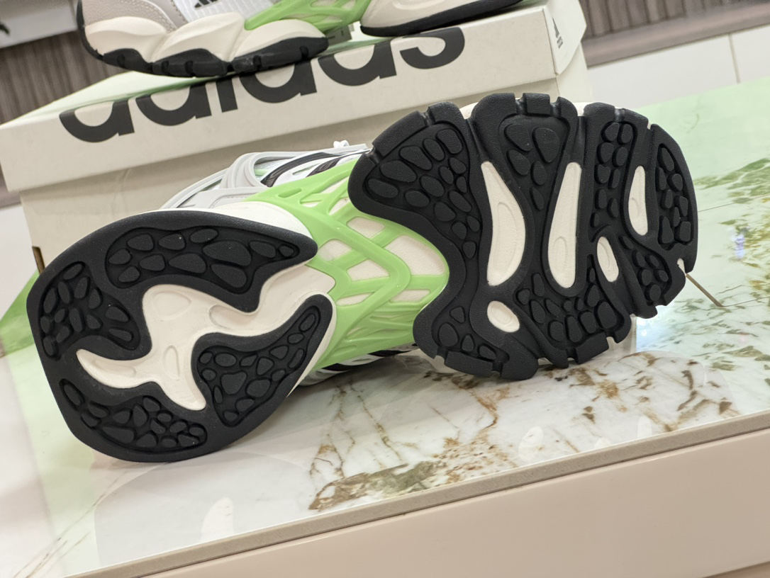 Adidas Sneakers-131