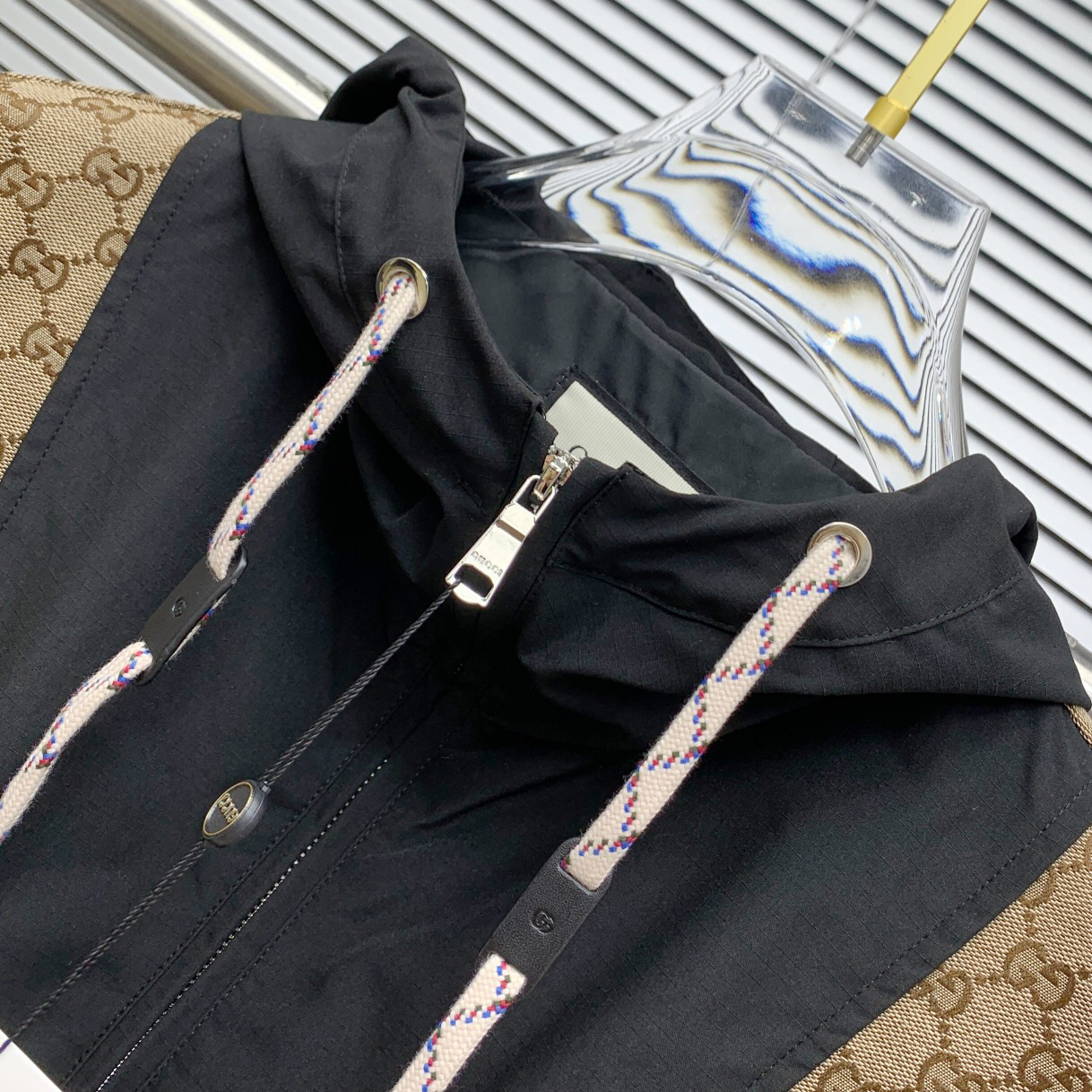 Gucci Clothing-344
