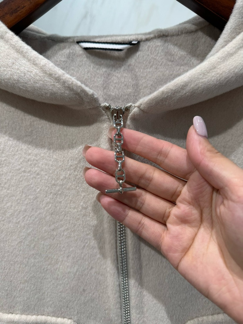 Hermes Clothing-324
