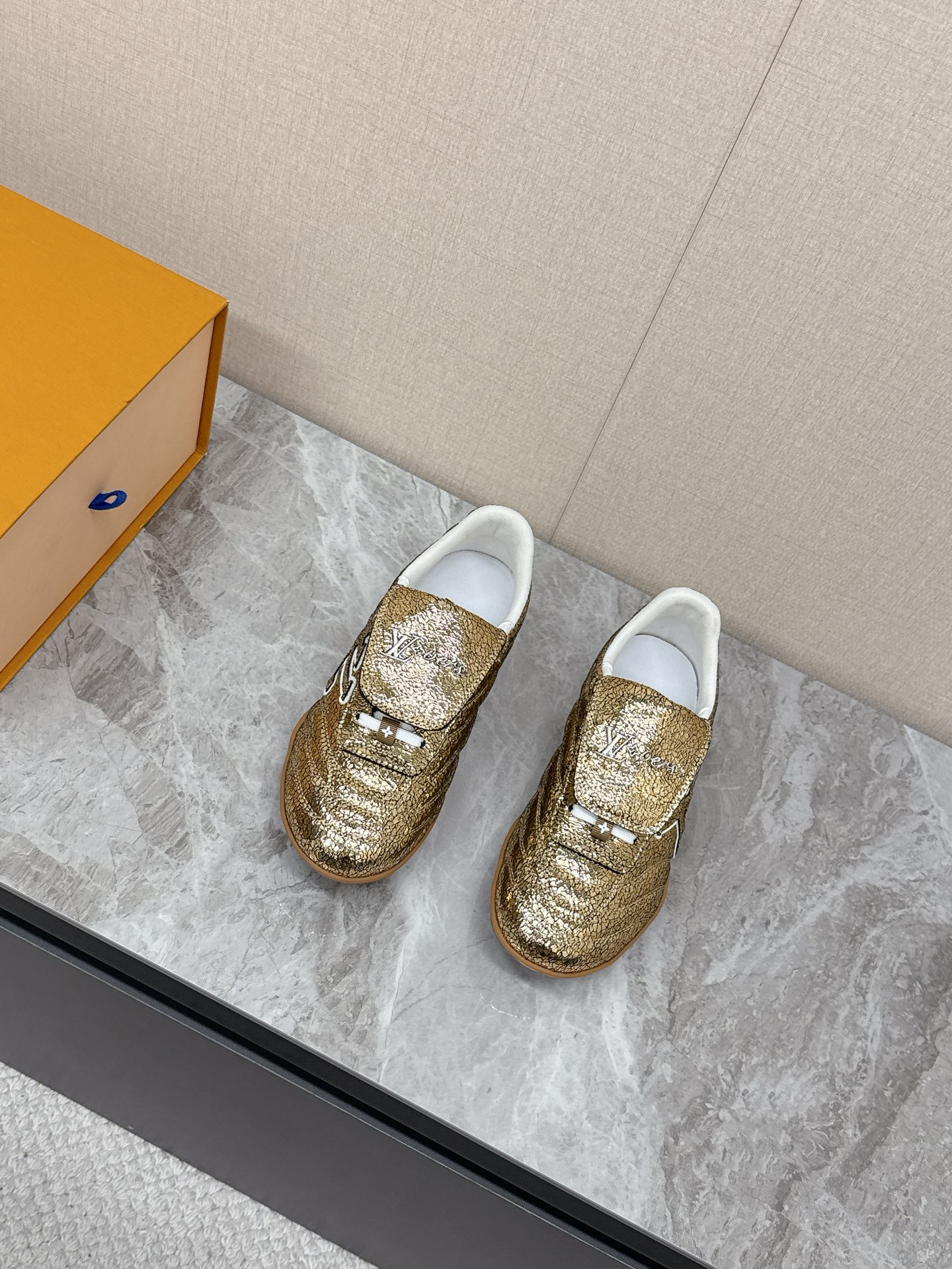Lv Sneakers-237