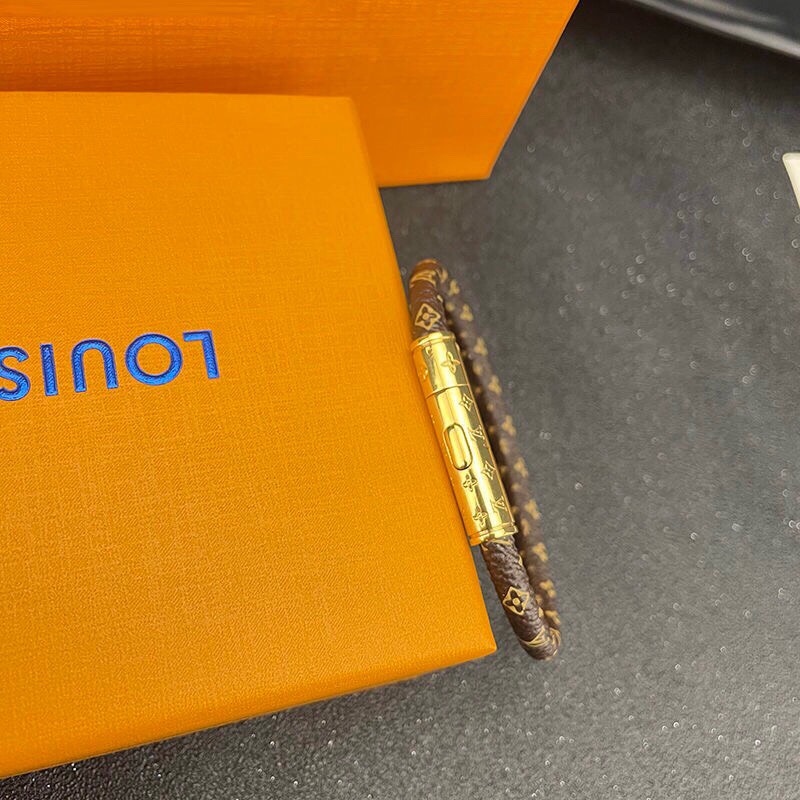 LV Bracelet-41