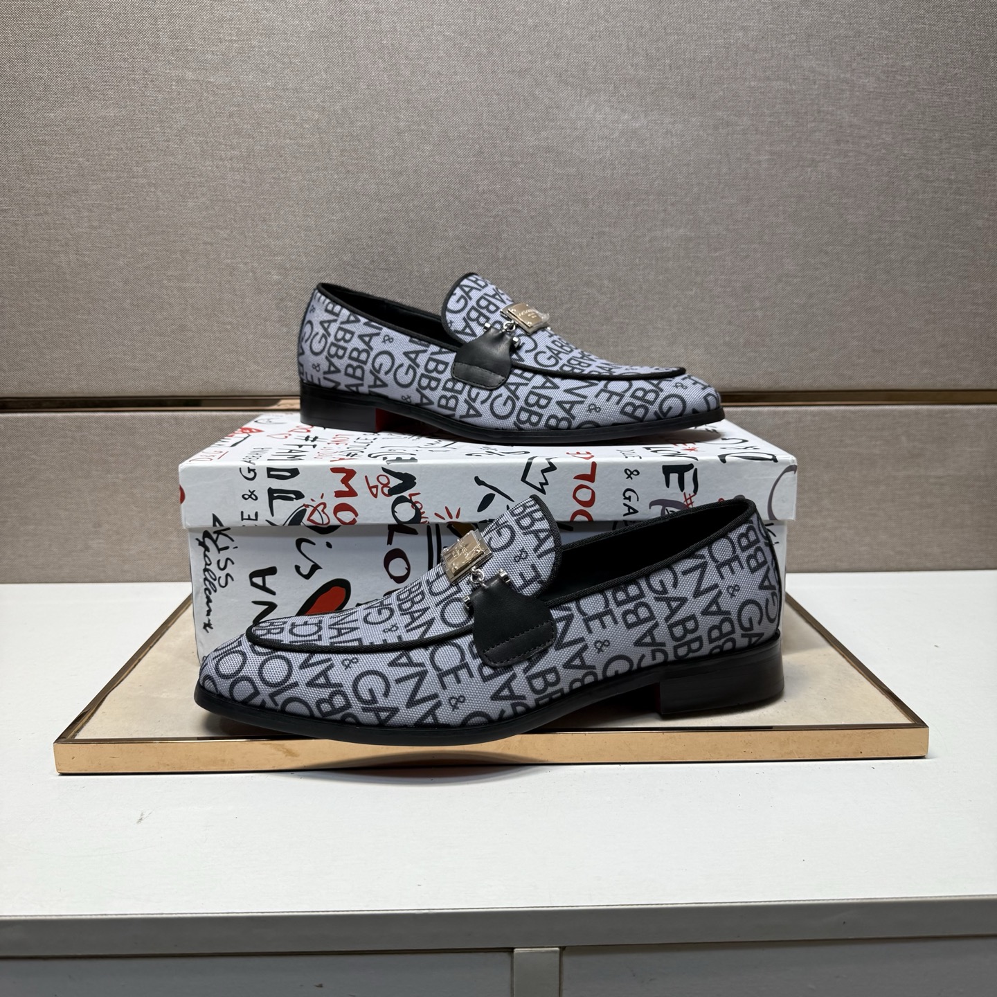 D&G men's leather shoes-108