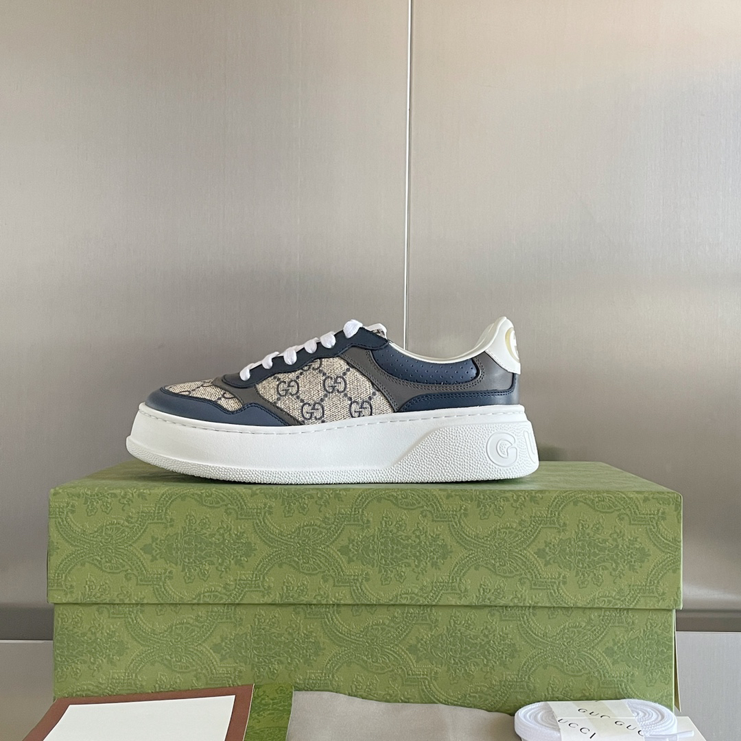 Gucci Sneakers-164