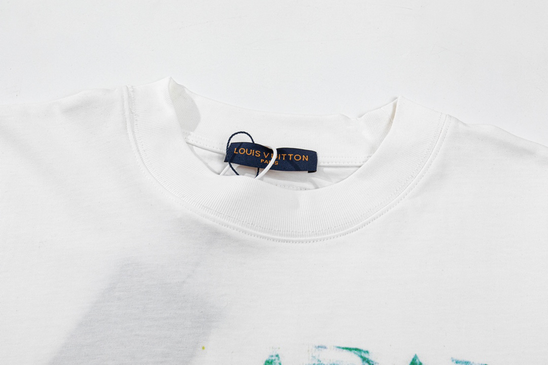 LV clothing-150
