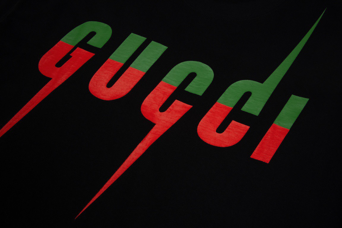 Gucci clothing-97