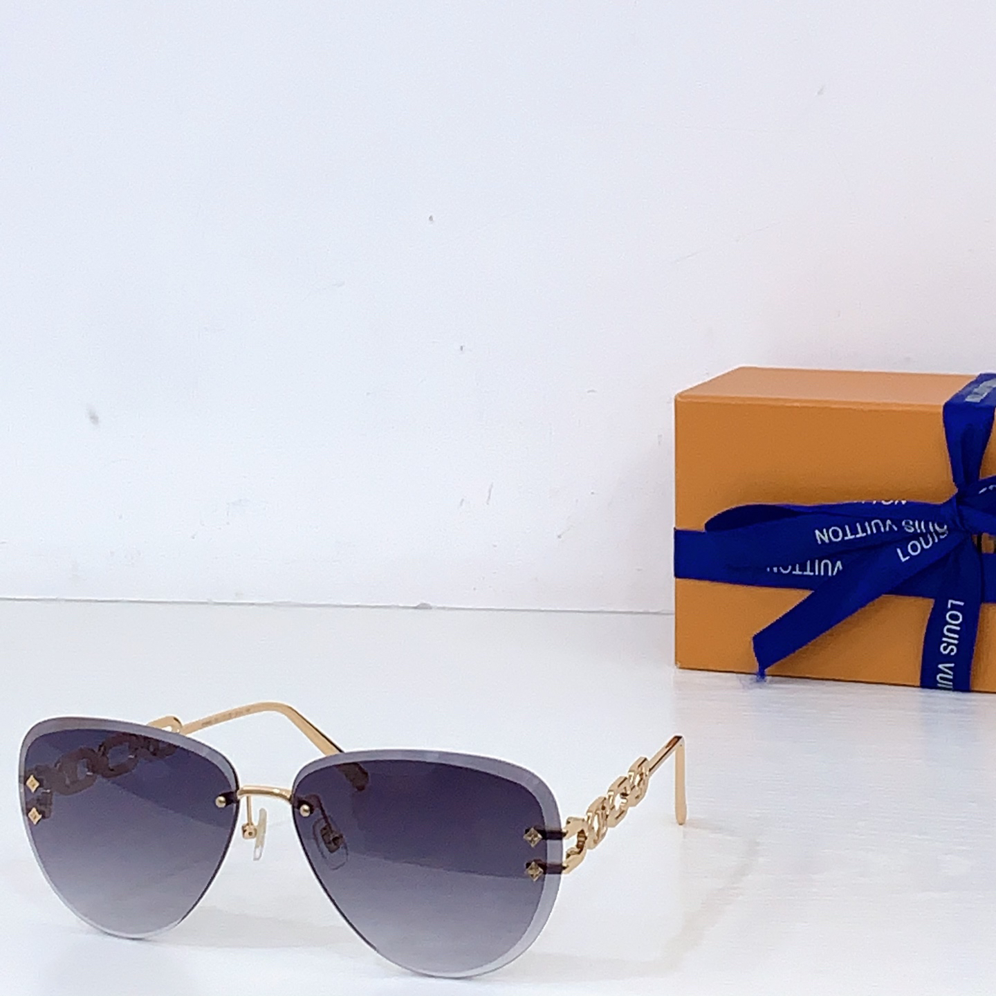 LV glasses-45