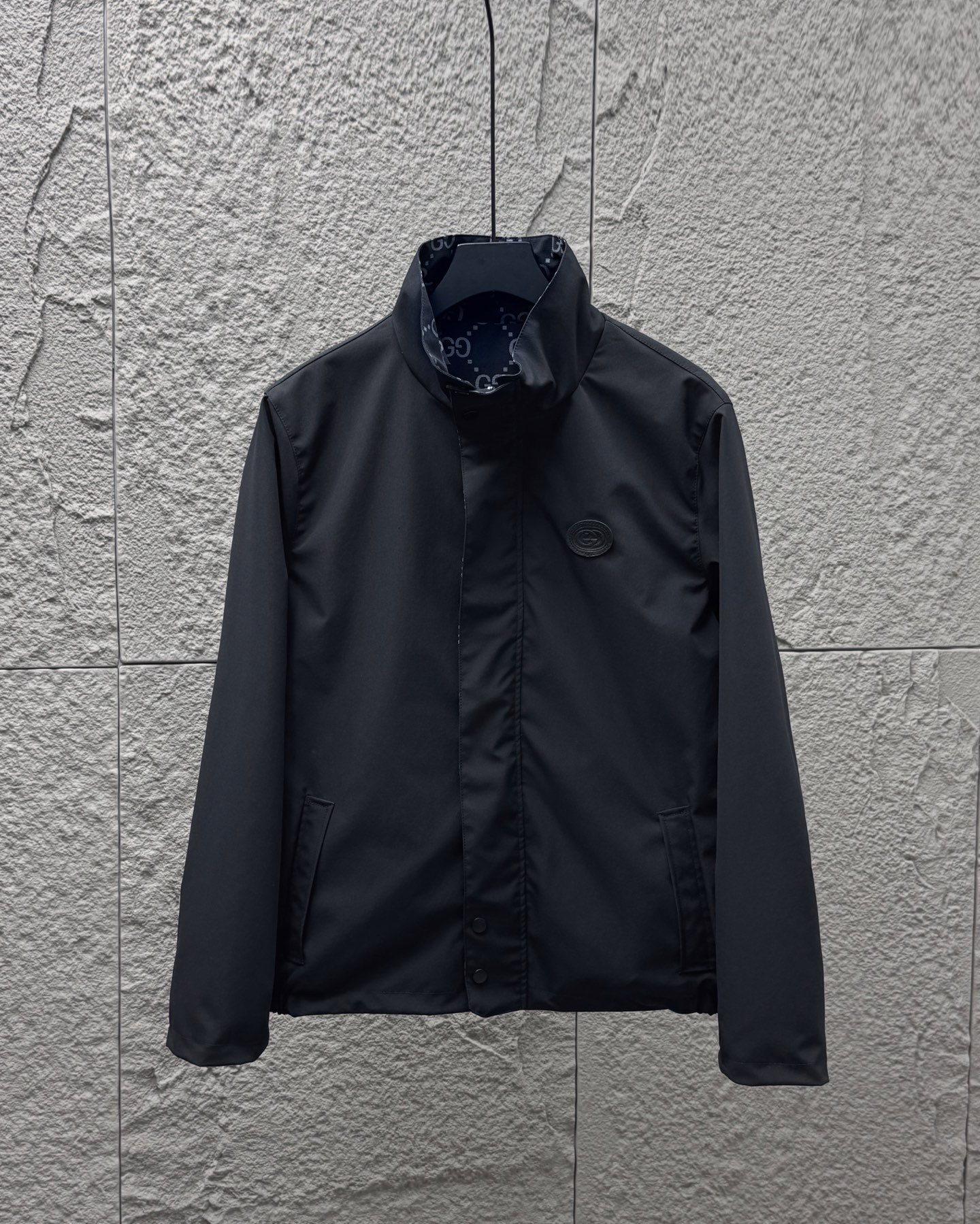 Gucci Clothing-359