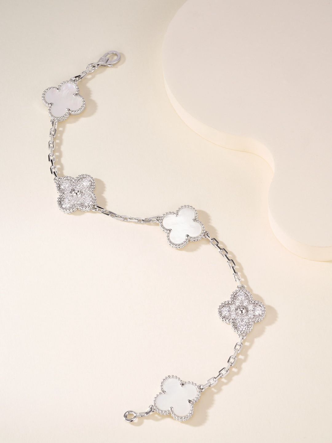 Van Cleef & Arpels Bracelet-23