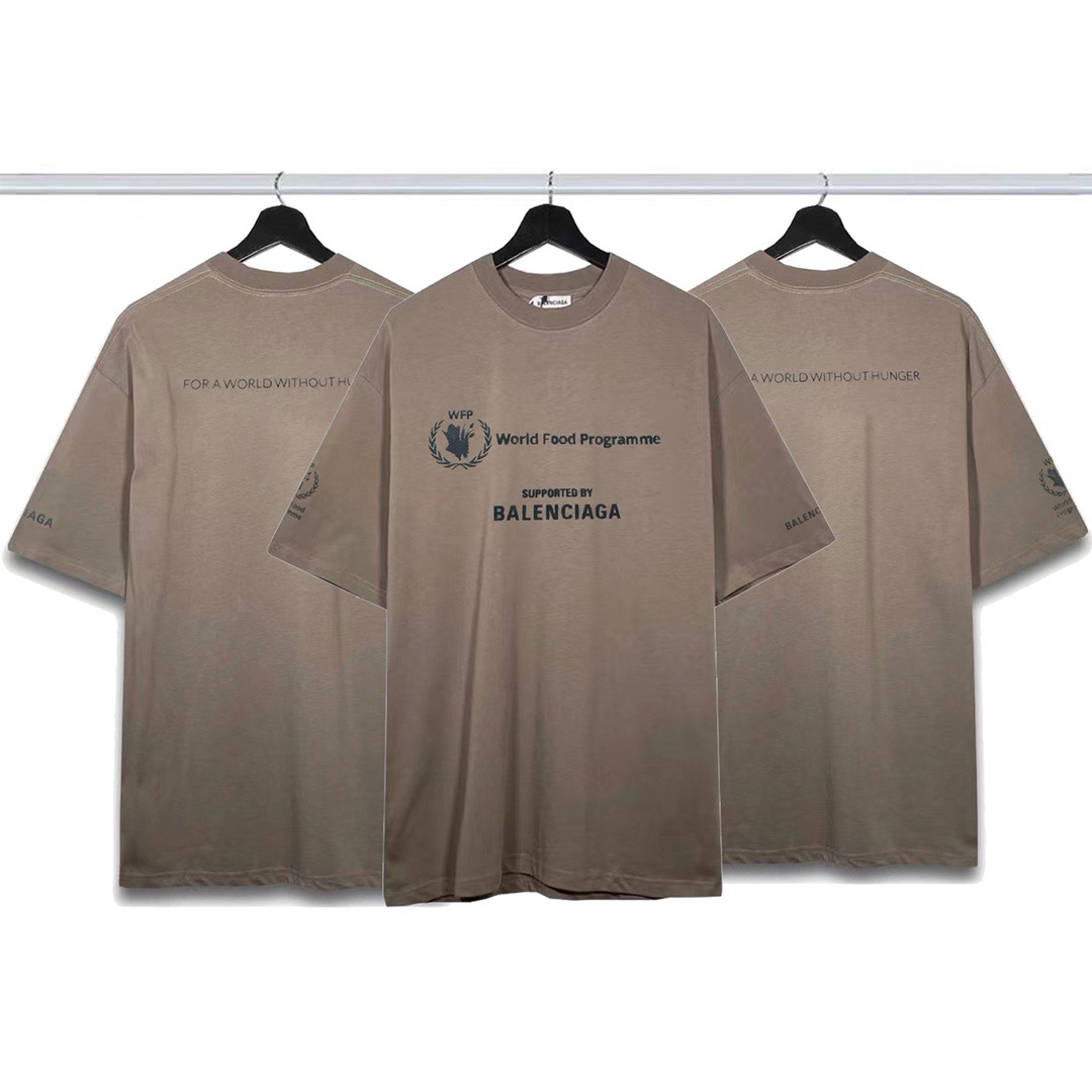 Balenciaga clothing-121