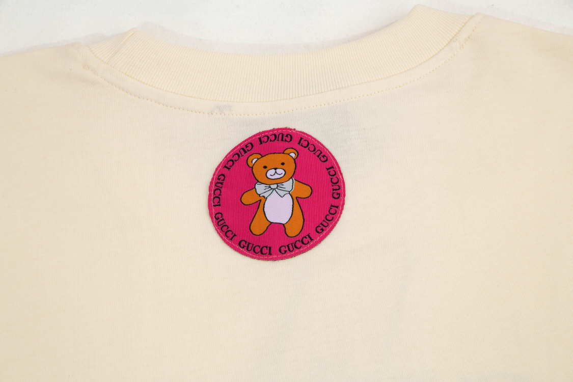 Gucci clothing-47