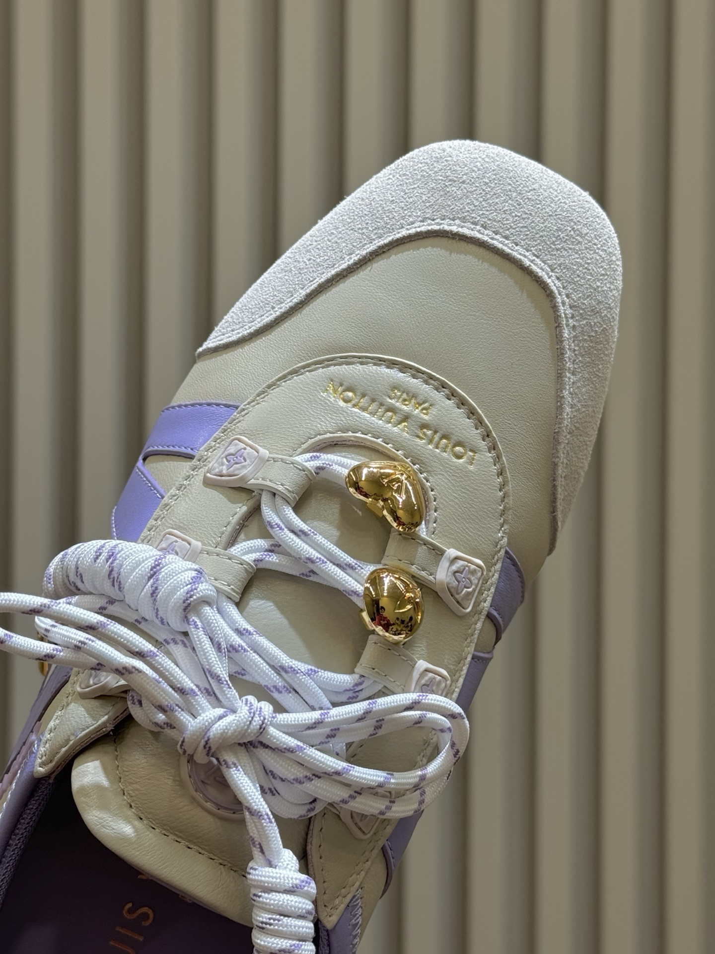 Lv Sneakers-232