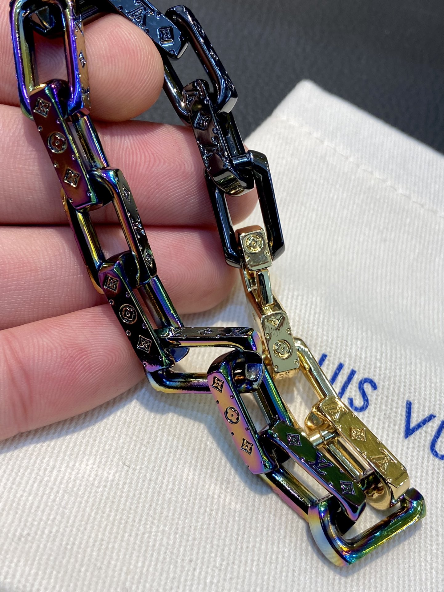 LV Bracelet-77