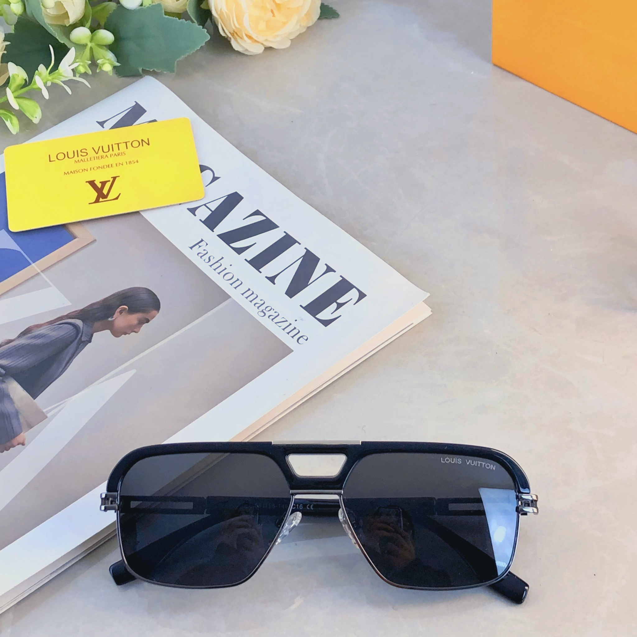 LV glasses-19