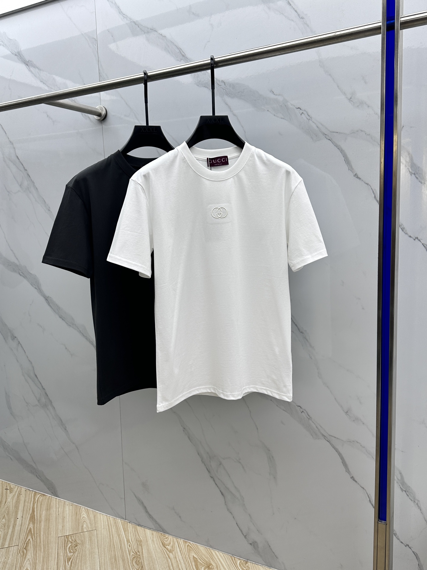 Gucci clothing-28
