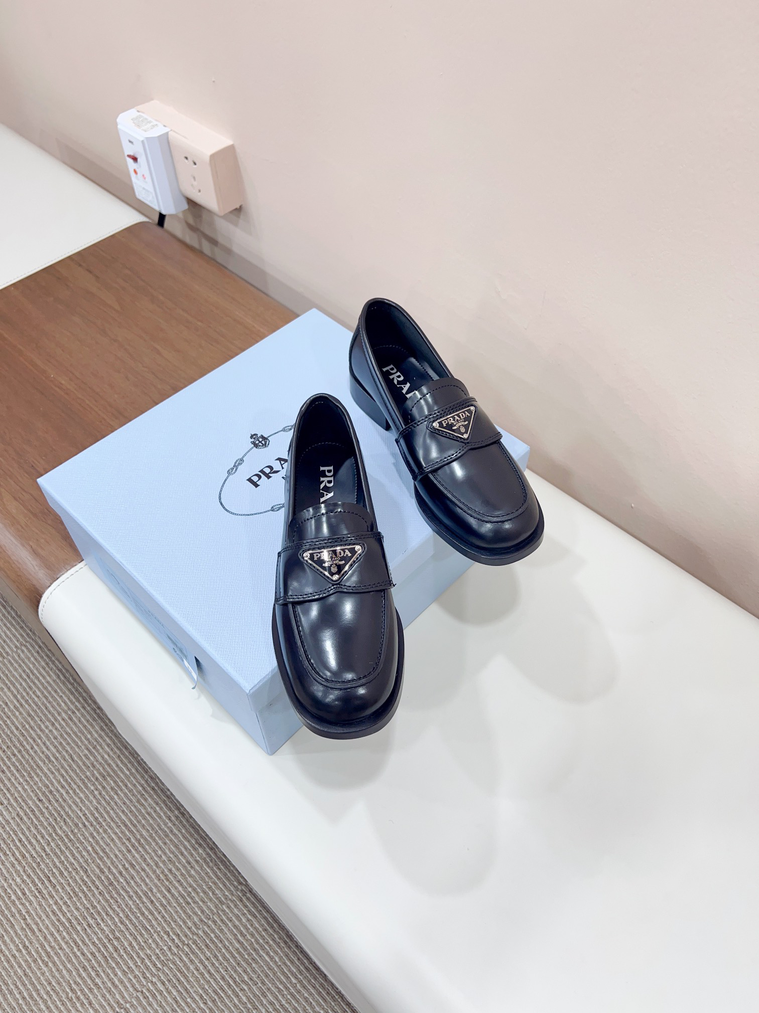 Prada women's leather shoes-16