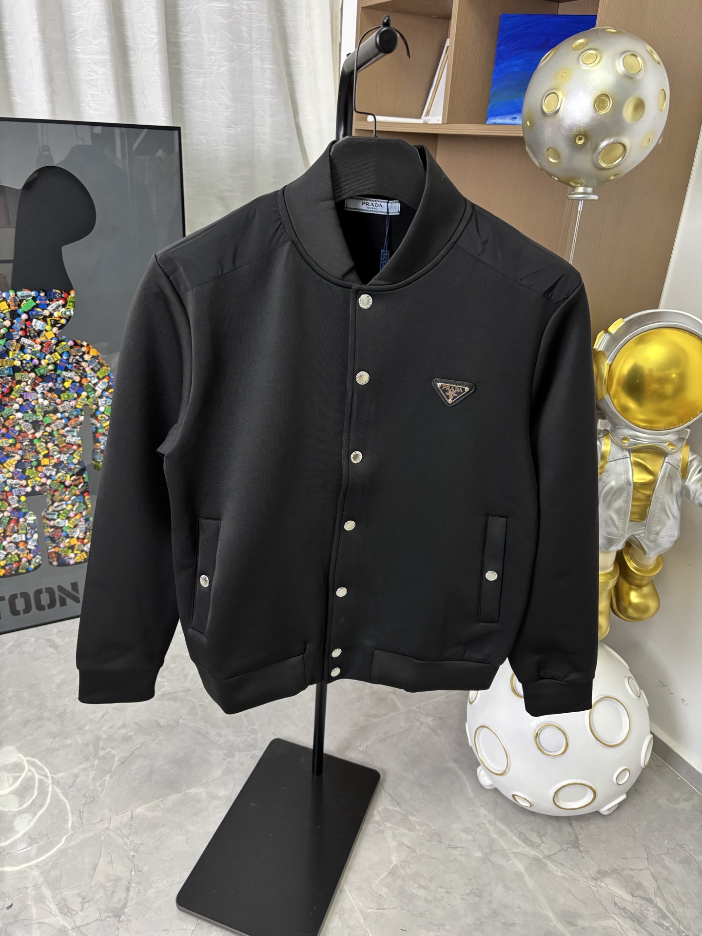 Prada Clothing-371
