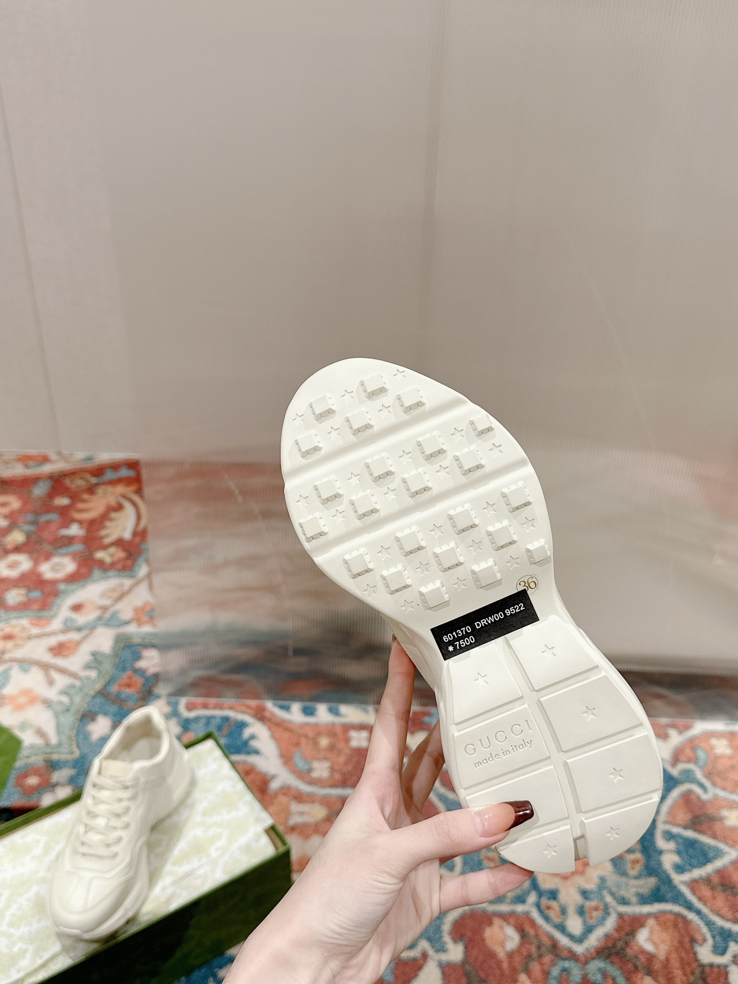Gucci Sneakers-206
