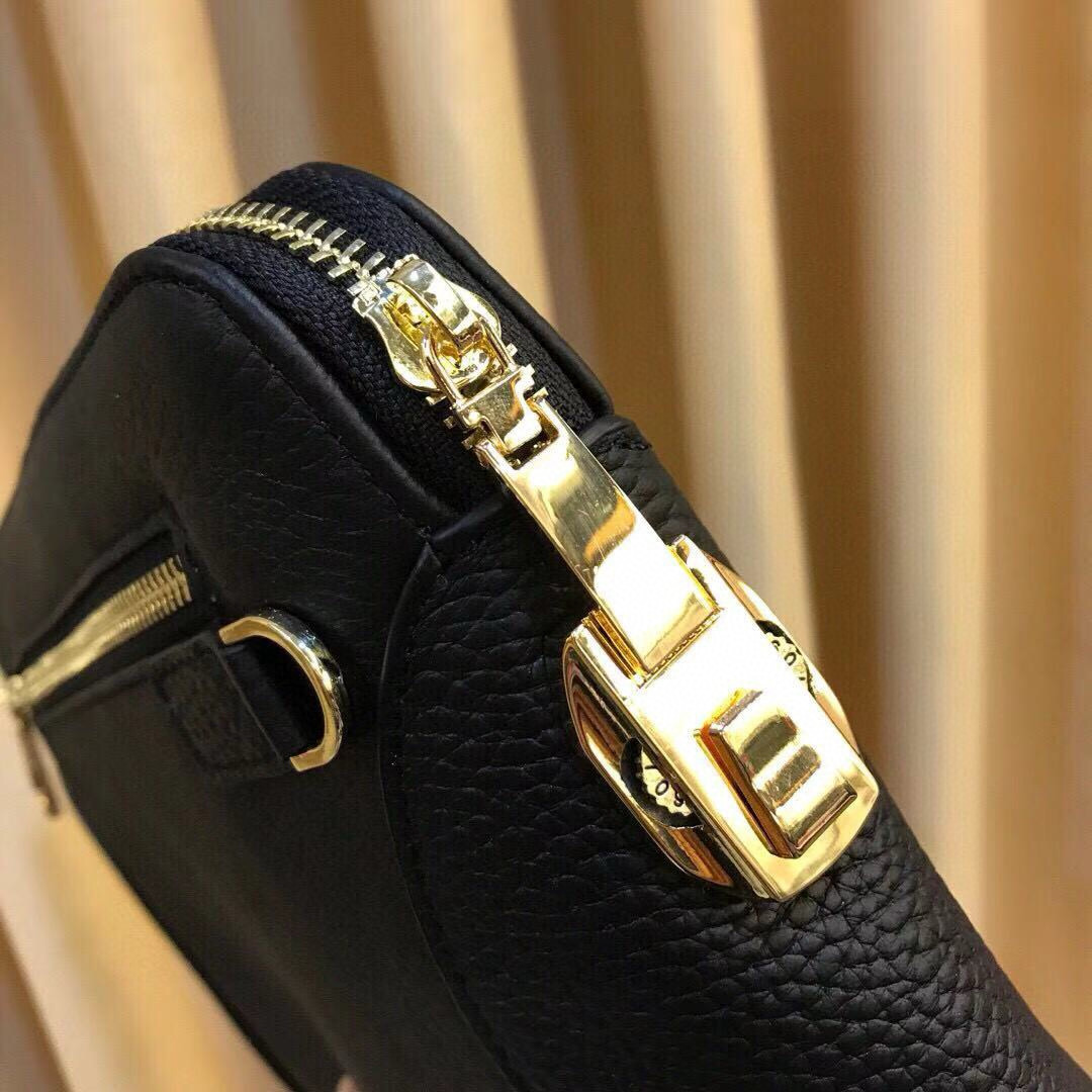 Louis Vuitton bag-104