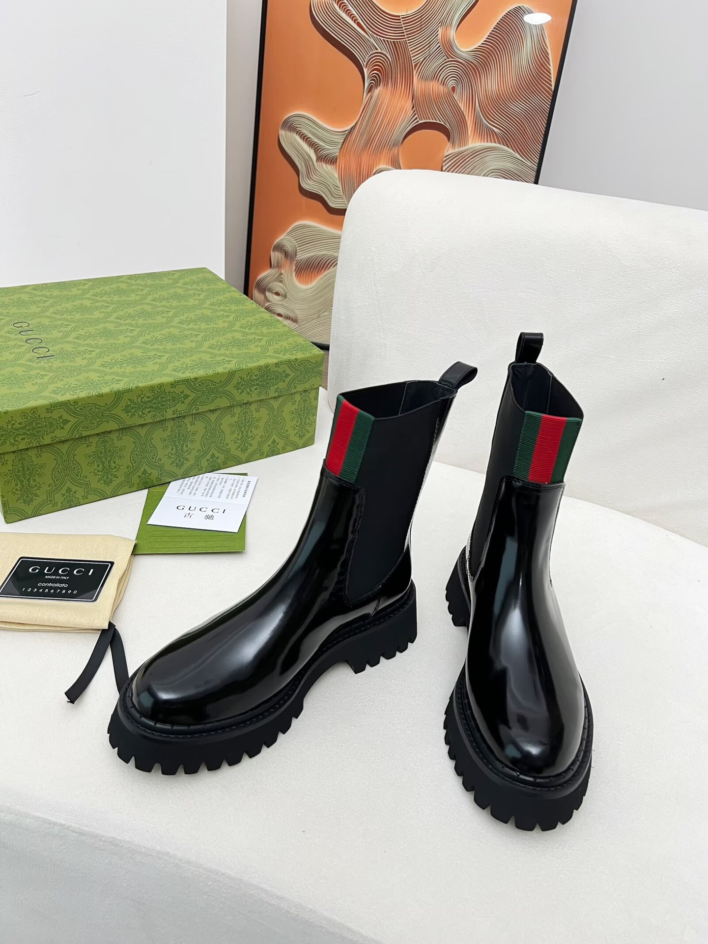 Gucci women's leather shoes-6