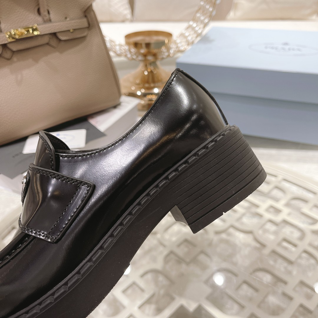 Prada women's leather shoes-24