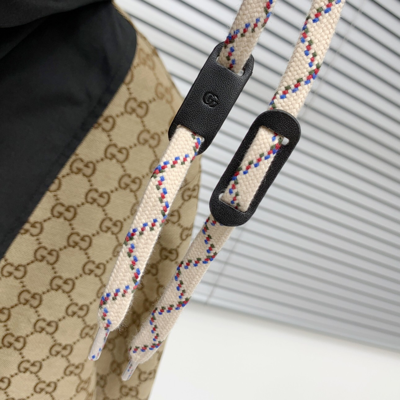 Gucci Clothing-344