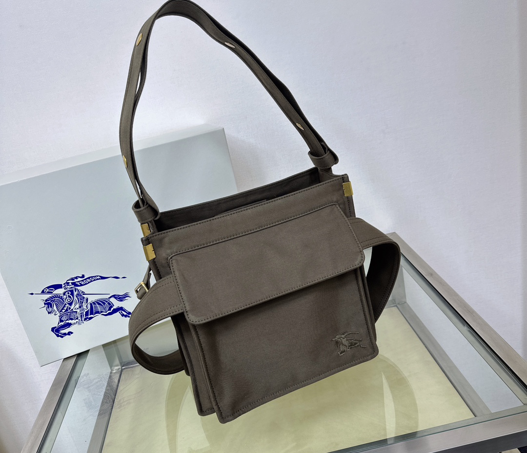Burberry bag-90