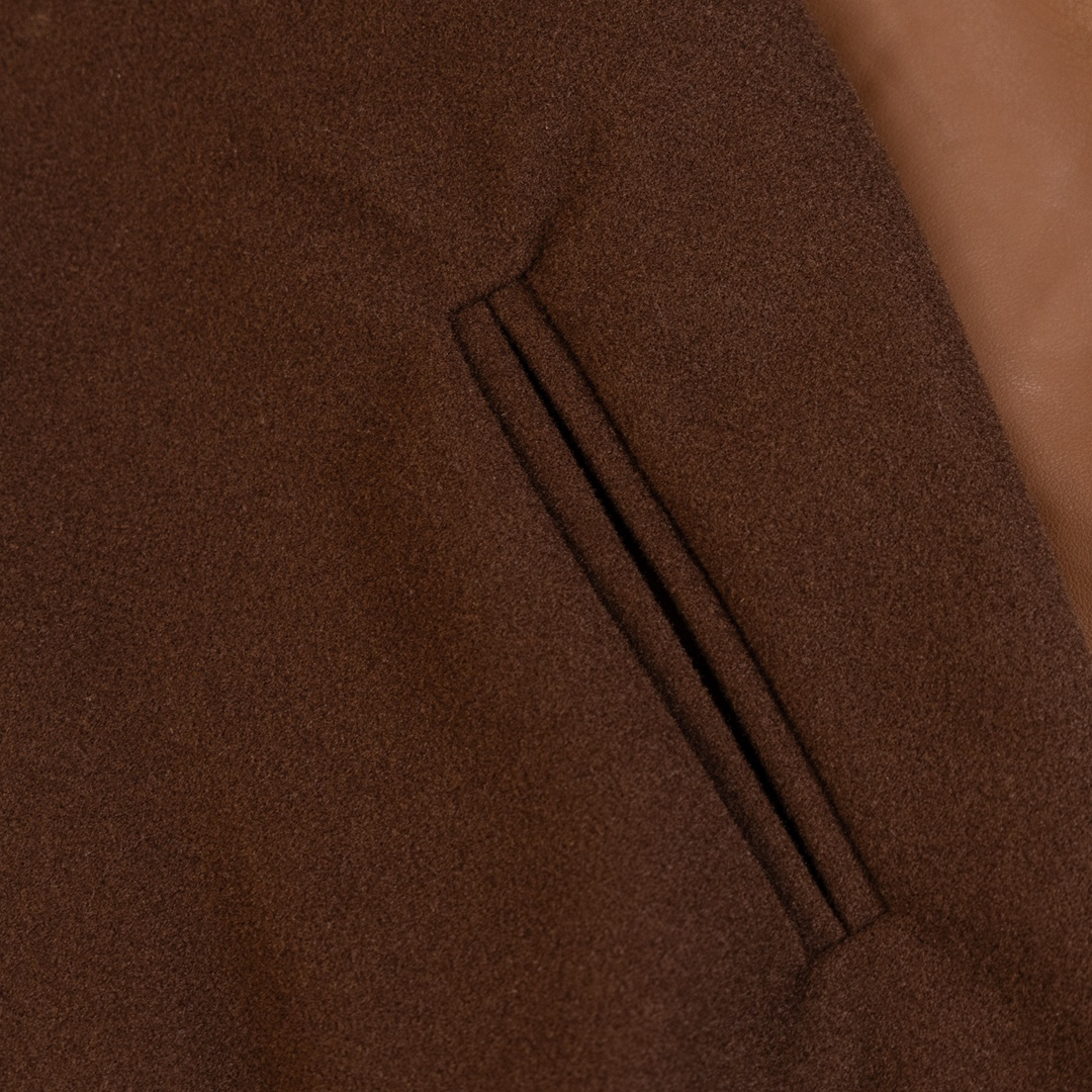 LV Clothing-309