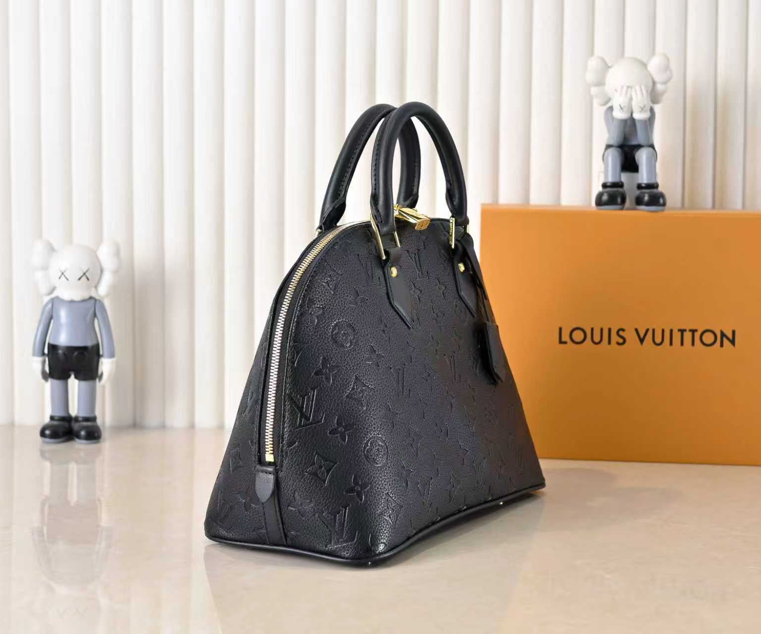 Louis Vuitton bag-150