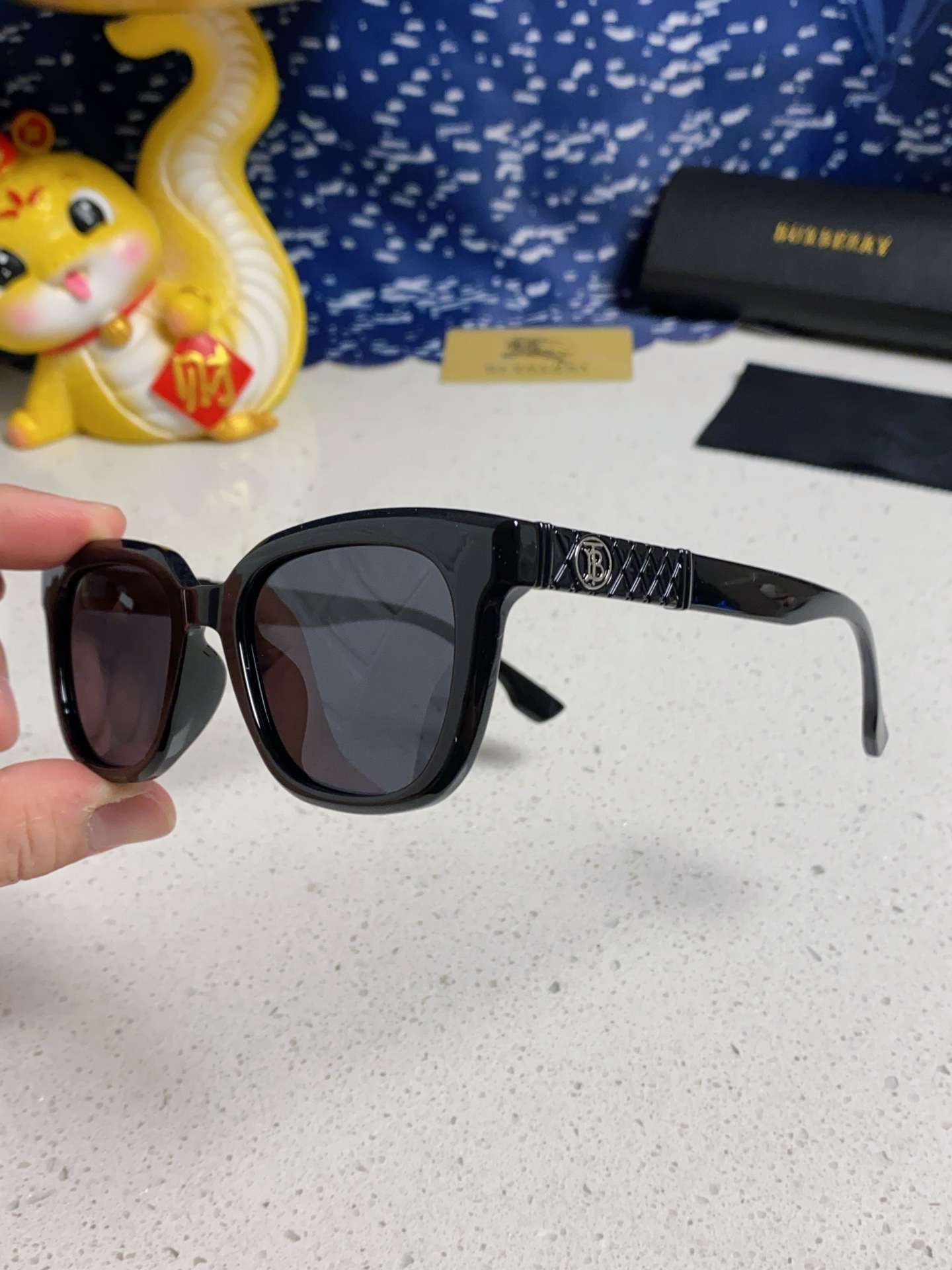Burberry glasses-23