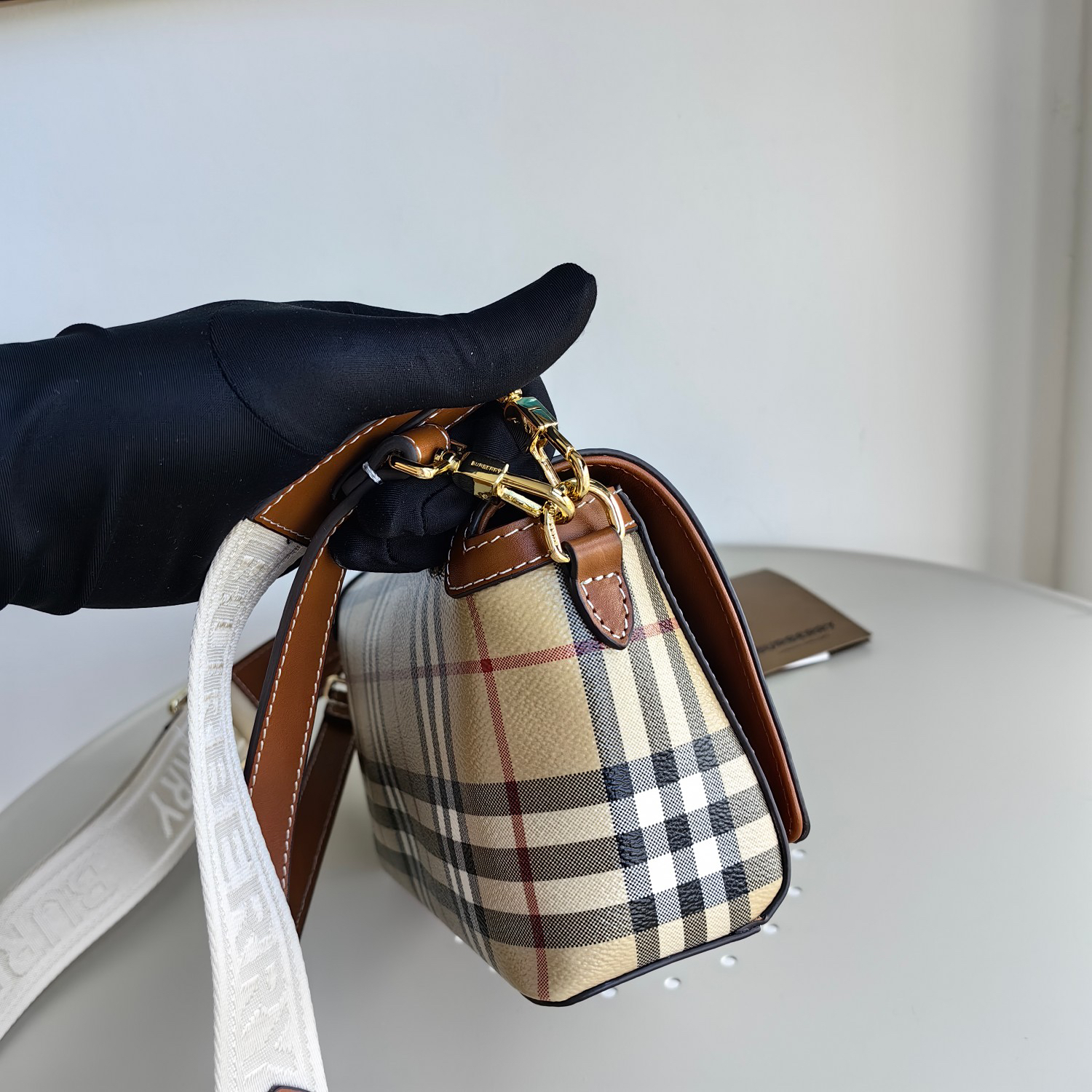 Burberry bag-108