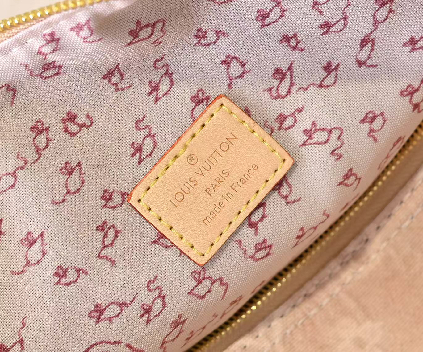Louis Vuitton bag-137