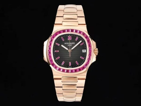 Nautilus 5711/1A-018  40 mm, Rose Gold Black Dial Iced out