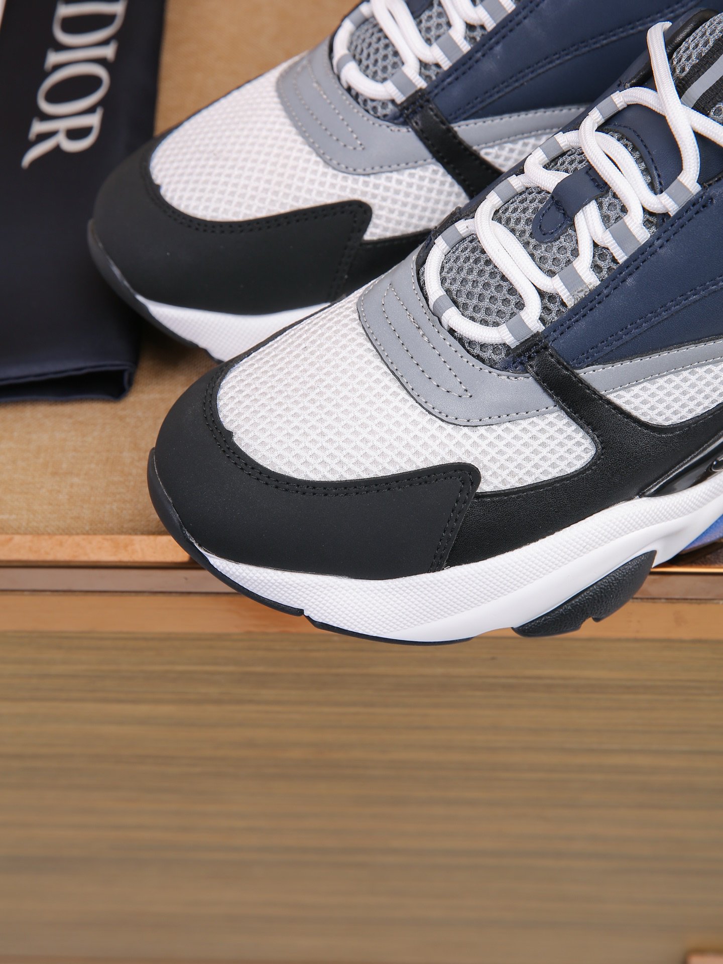 Dior Sneakers-181
