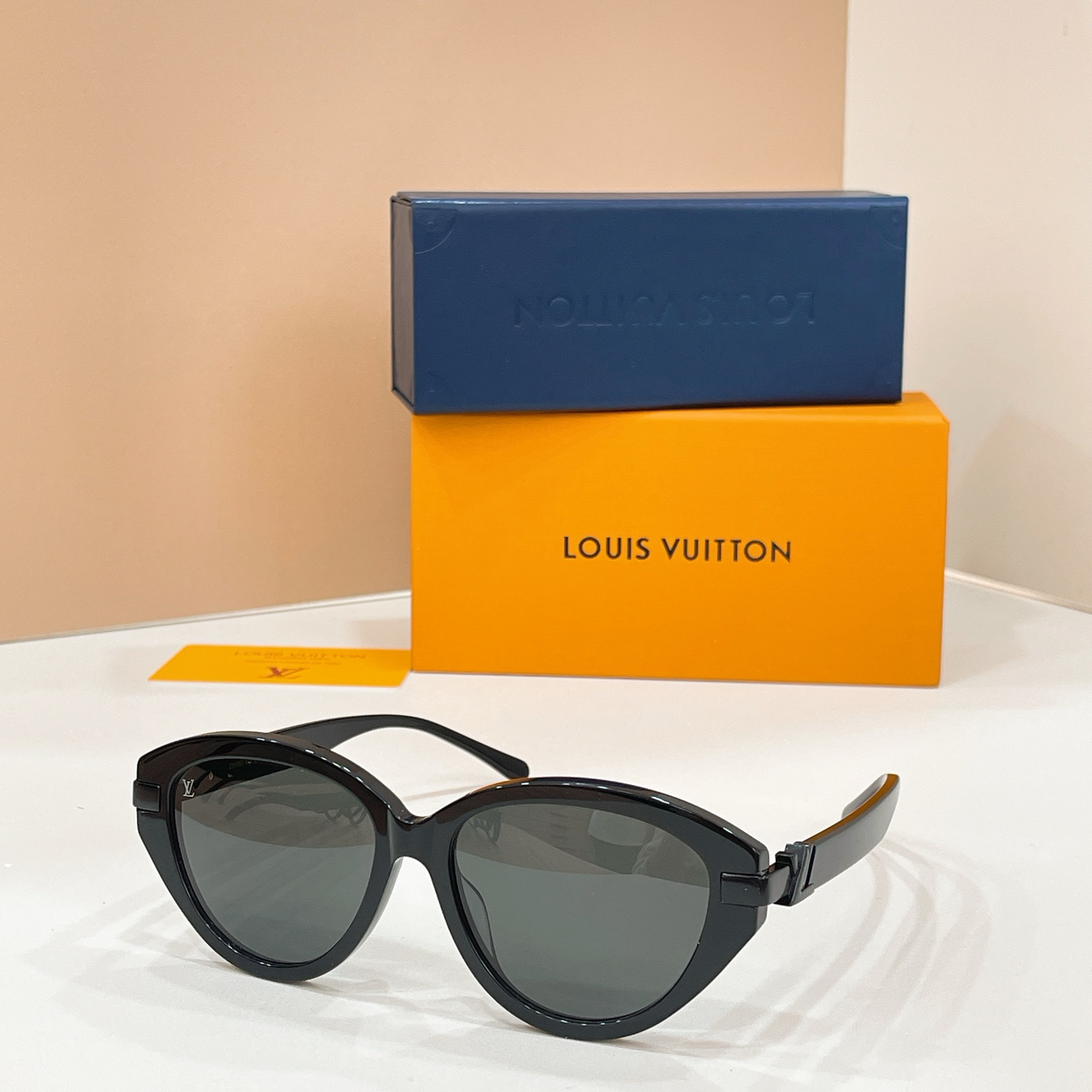 LV glasses-74