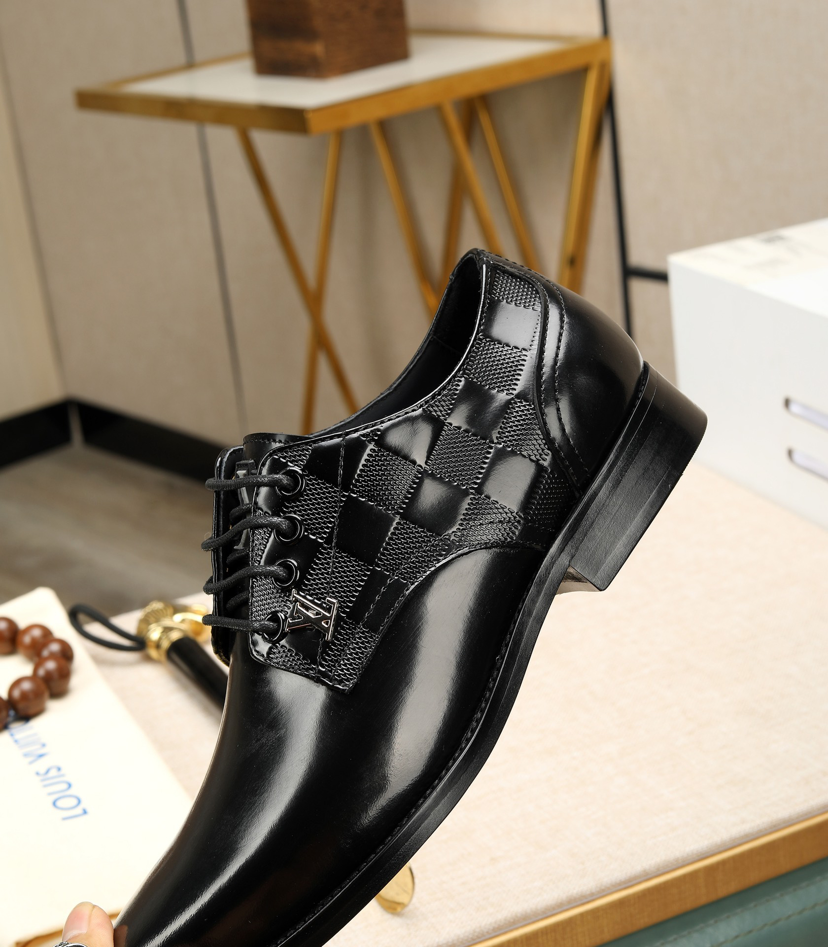 LV men's leather shoes-26
