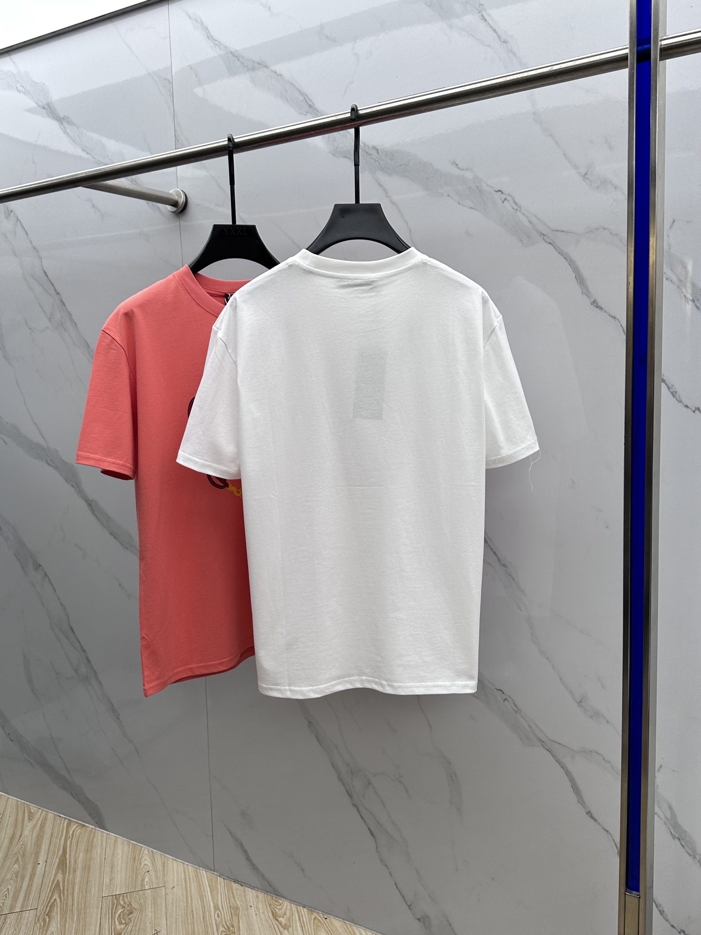 Gucci clothing-25