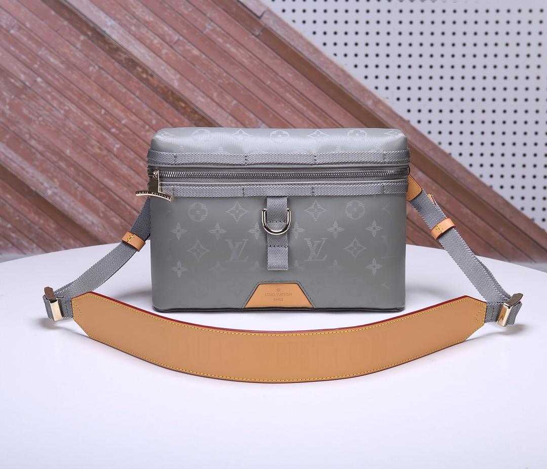 Cheapest Louis Vuitton M43889 Men Messenger PM Monogram Titanium Coated Canvas
