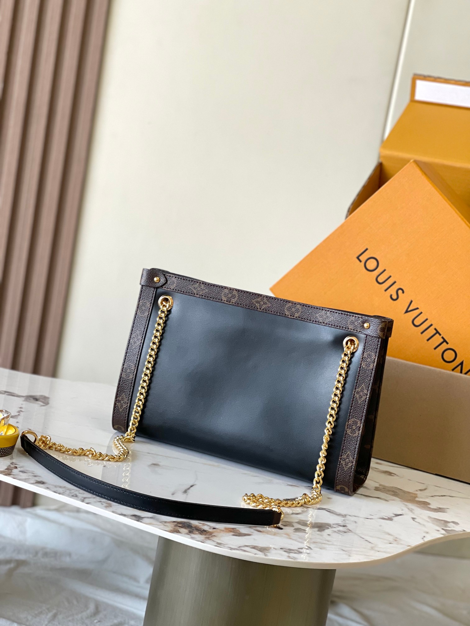 Louis Vuitton bag-206