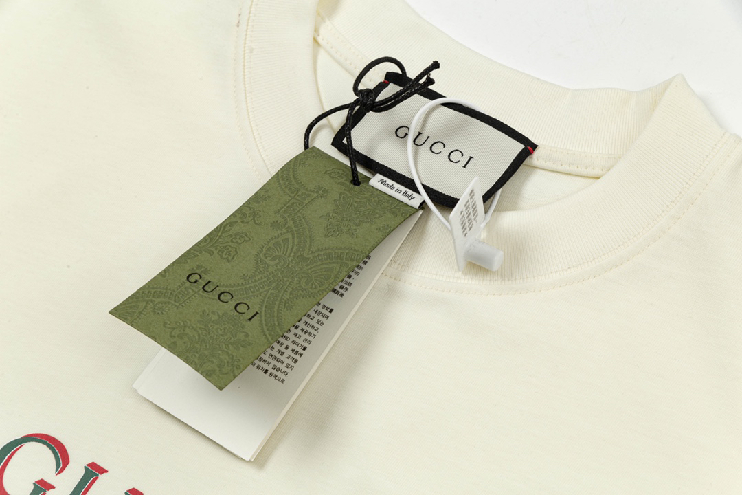 Gucci clothing-67