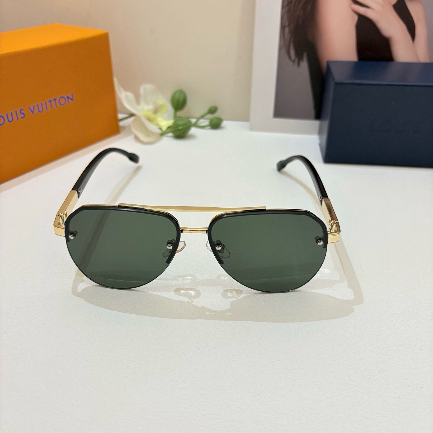 LV glasses-57