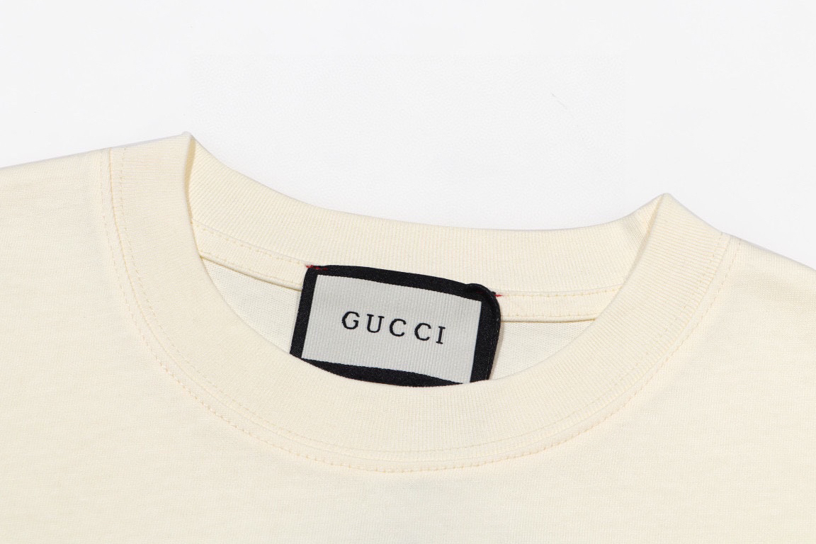 Gucci clothing-267