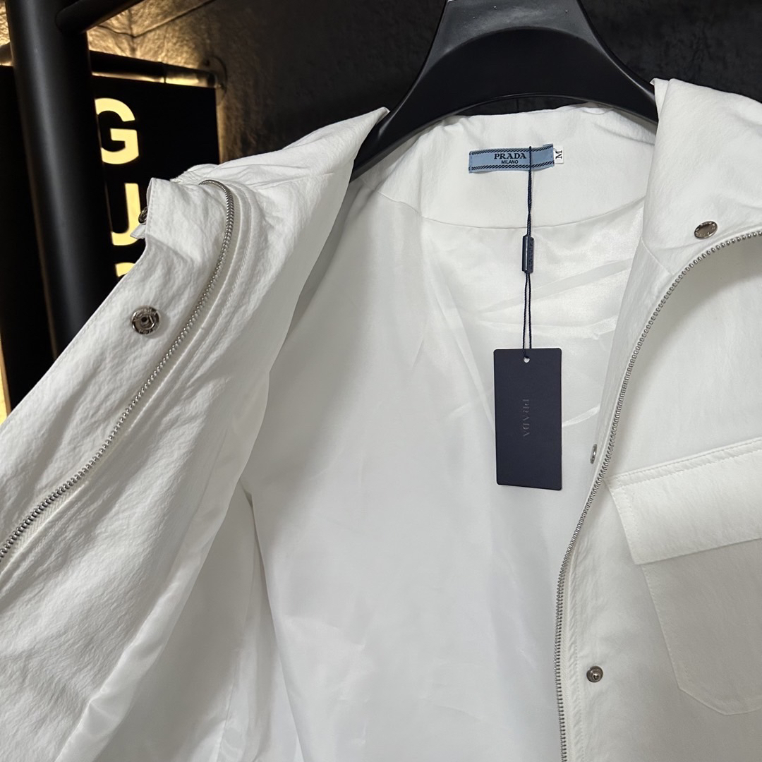 Prada Clothing-258