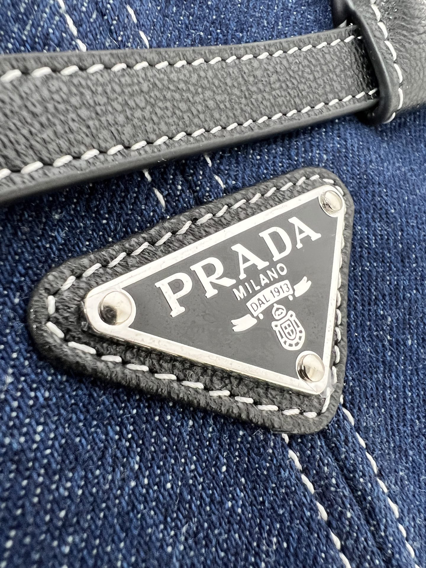 Prada bag-3