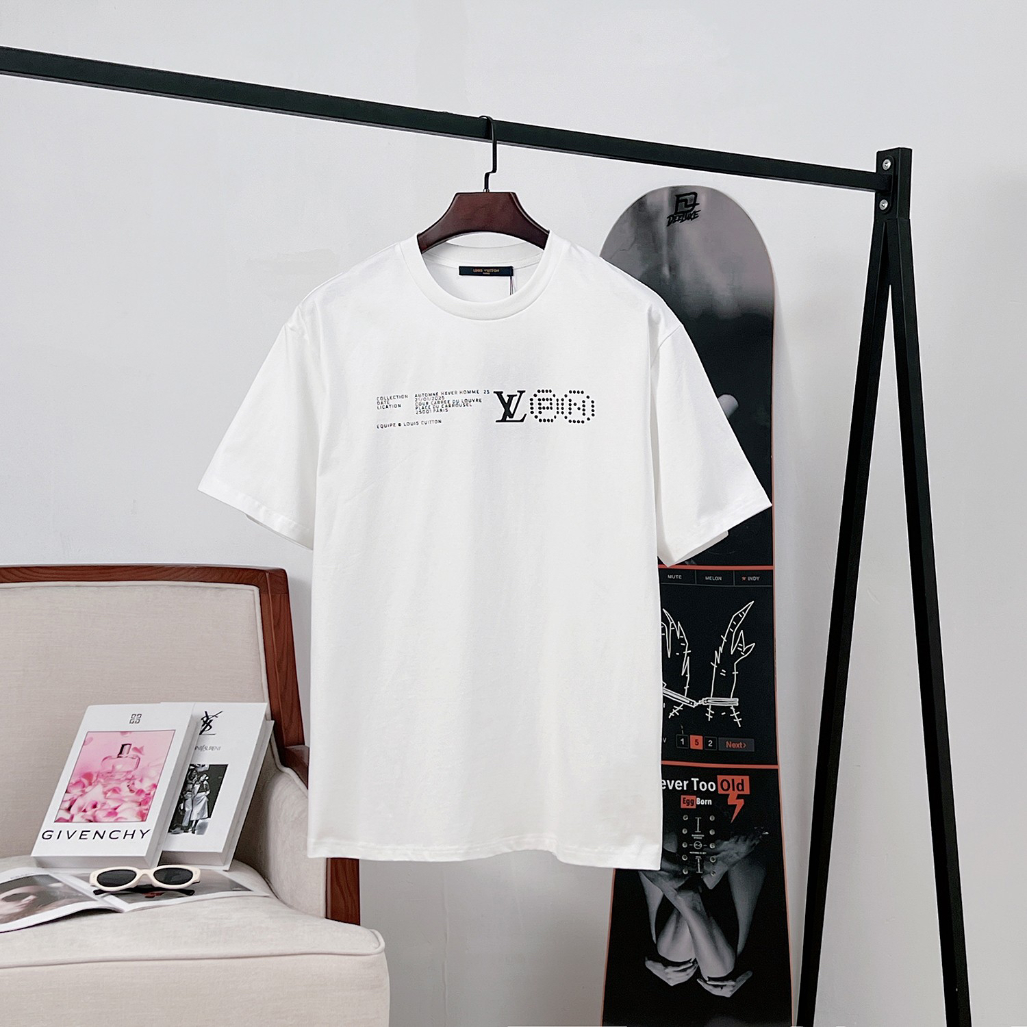 LV clothing-158