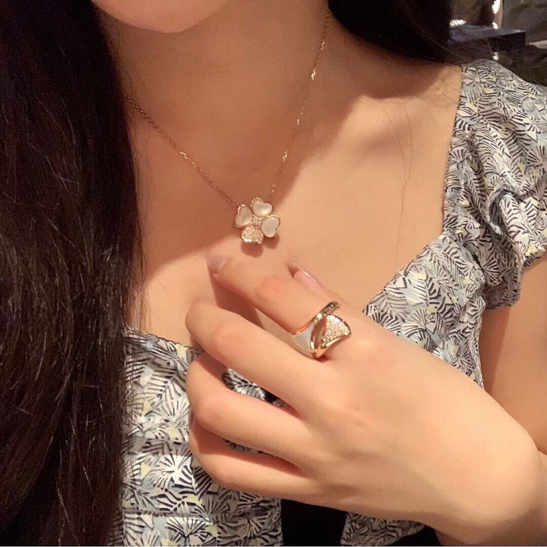 Van Cleef & Arpels necklace-66