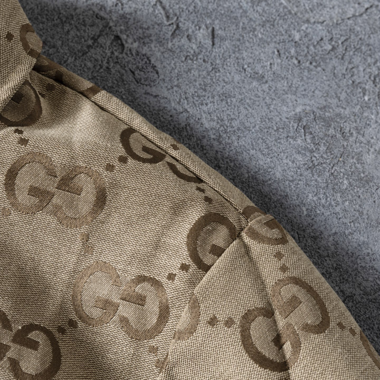 Gucci Clothing-301