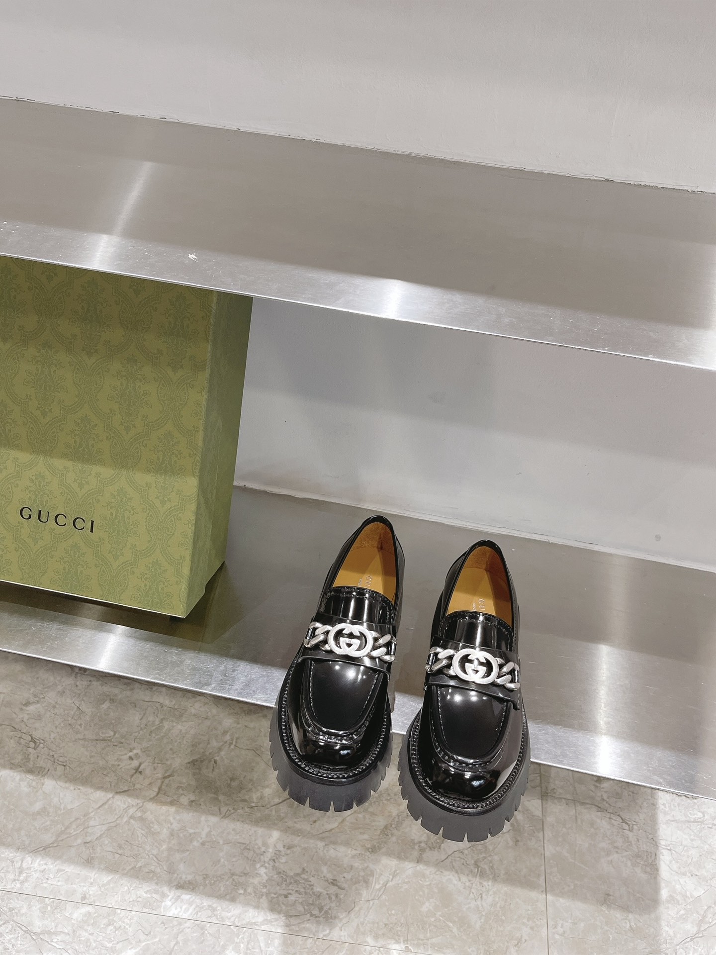 Gucci women's leather shoes-30