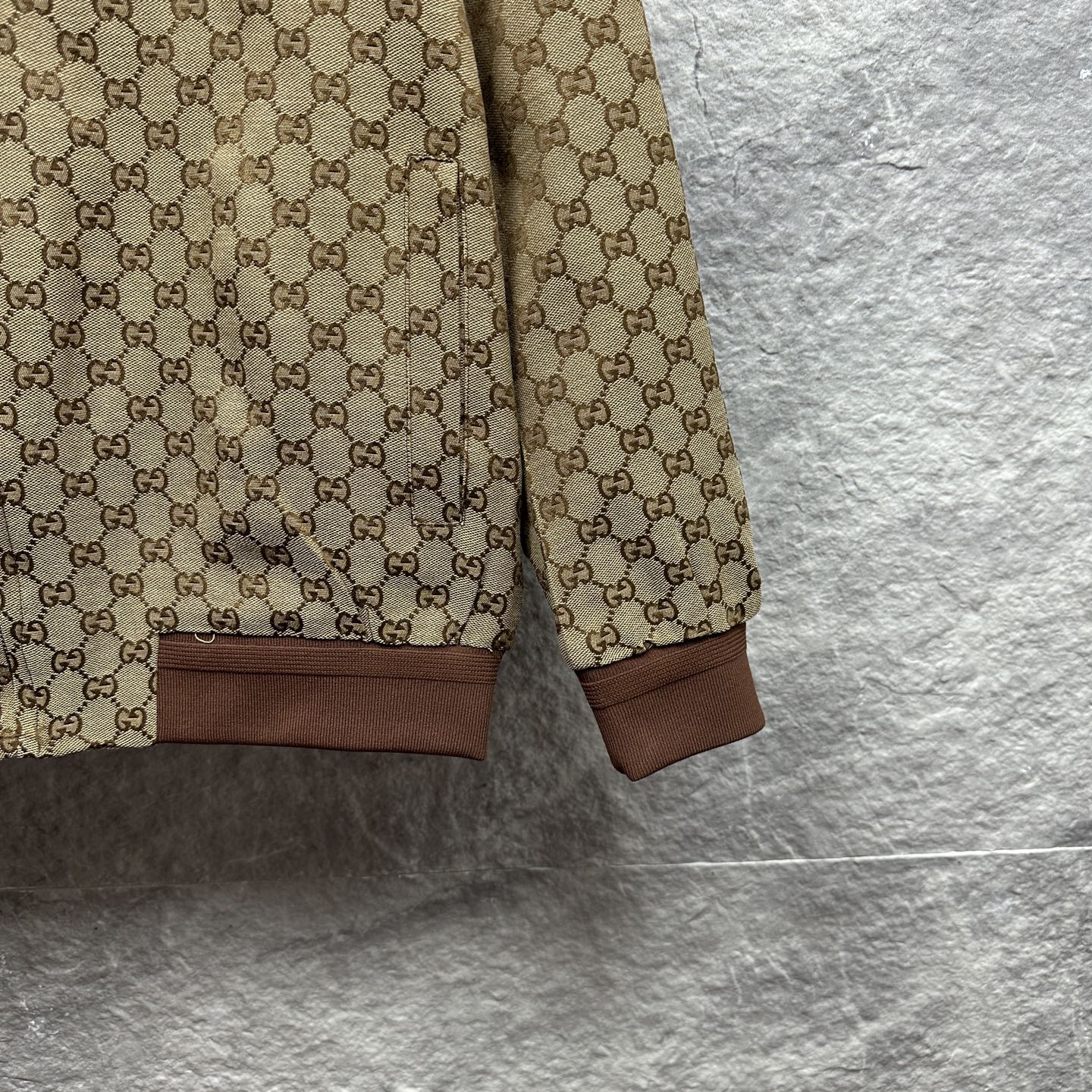 Gucci Clothing-360