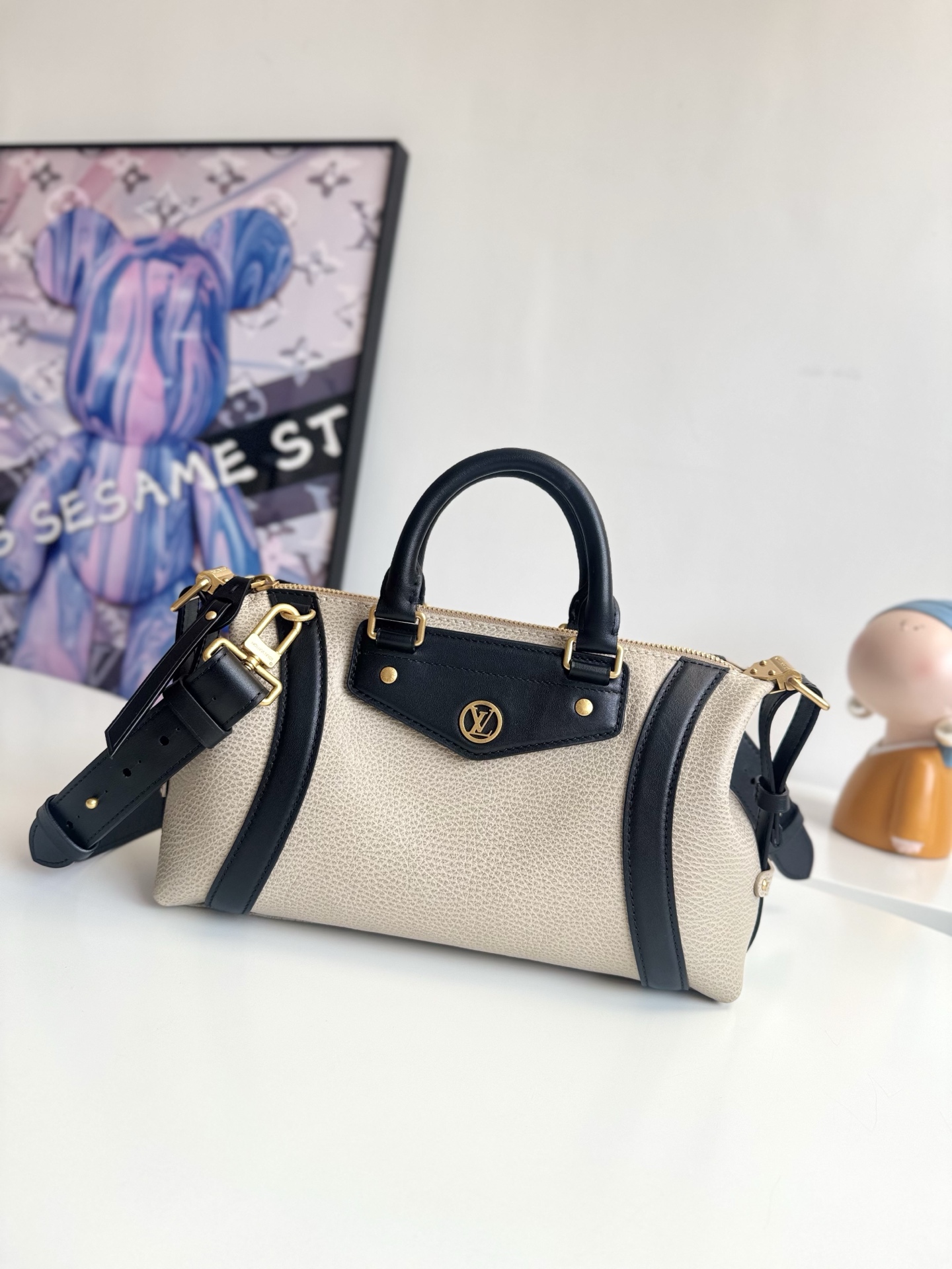 Louis Vuitton bag-201